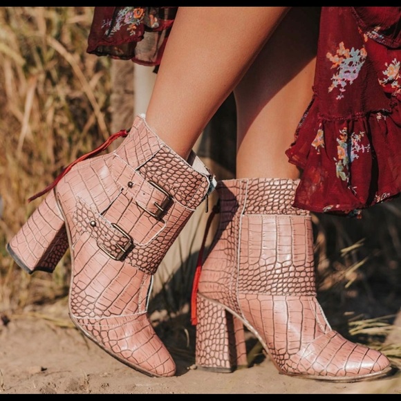 Freebird by Steven Shoes - FREEBIRD boots